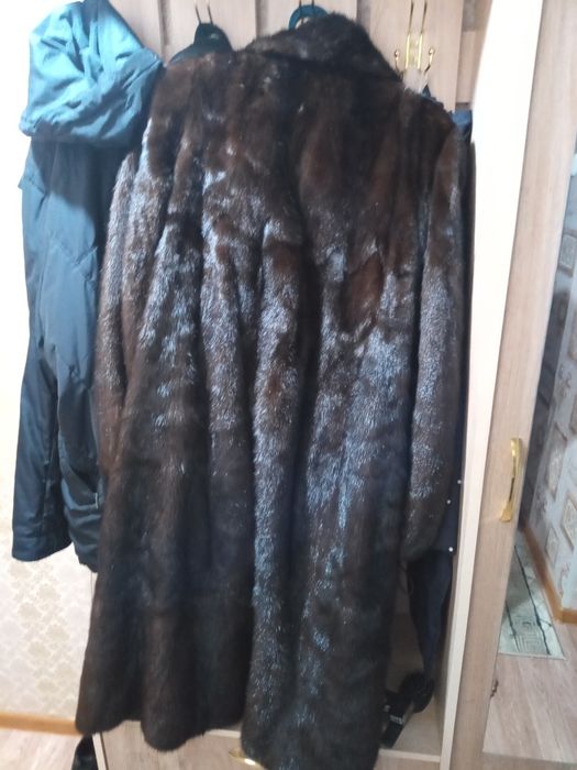 Продаётся норковая шубу.