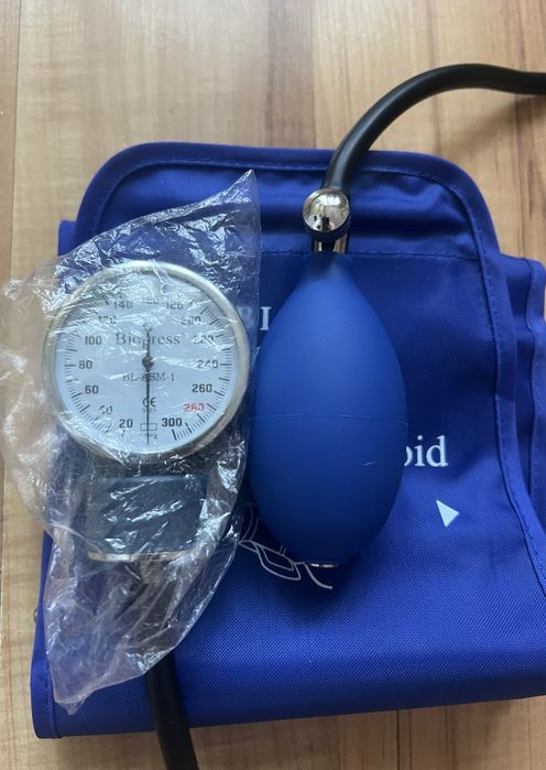 Механический тонометр