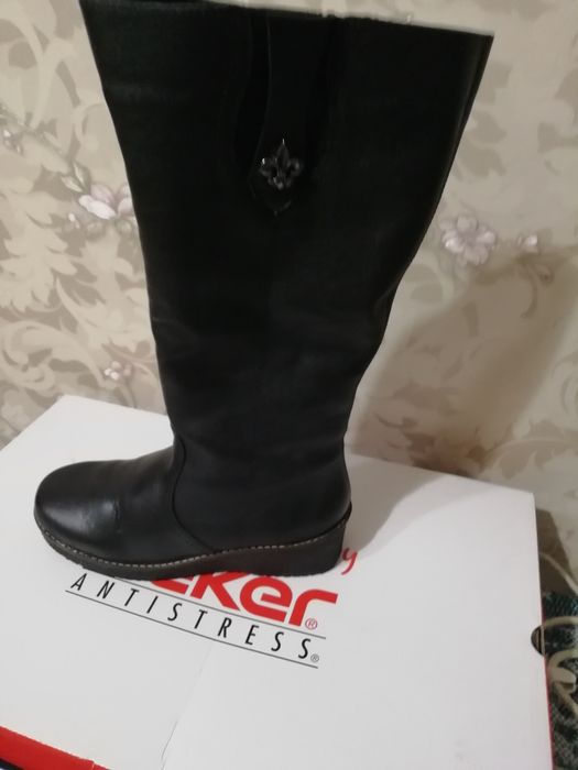 Продам сапоги зимние женские