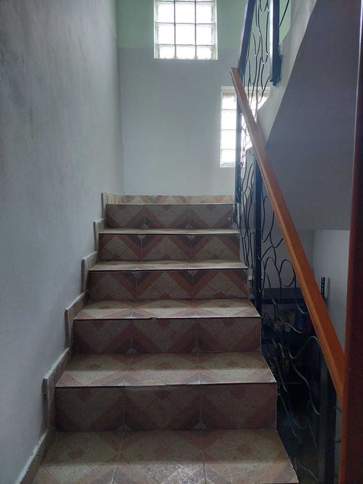 Casă de vanzare cu etaj, mansardă și garaj – curte în Dascălu, Ilfov