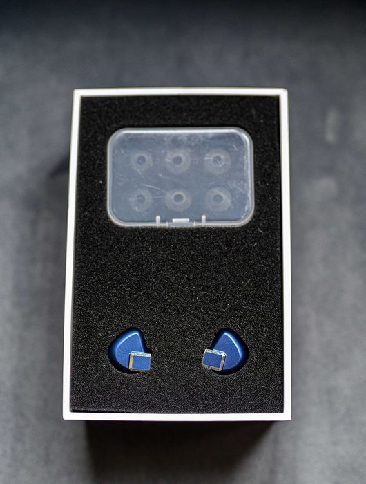 Продавам HiFi планар - магнитни IEM слушалки LETSHUOER S12 PRO