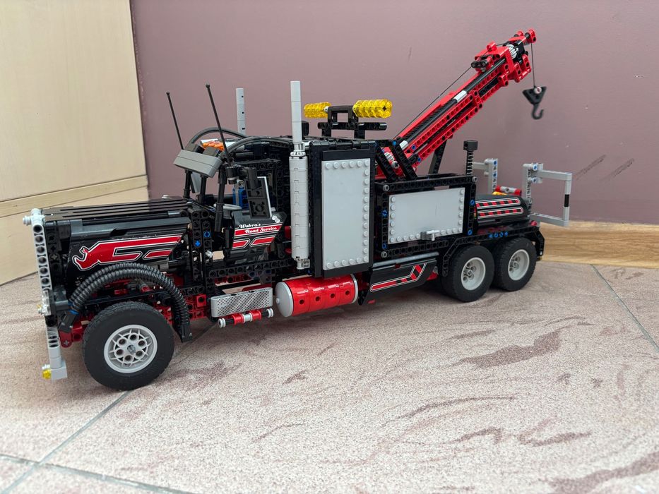 LEGO Technic Tow Truck (8285)