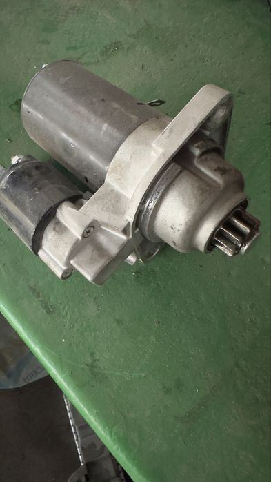 Стартер на Пассат Б4