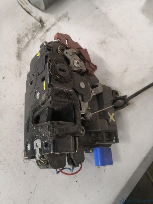 Broasca Usa Stanga Spate Skoda Fabia (6Y2) [ 1999 - 2008 ] Oem 6Y0839015A