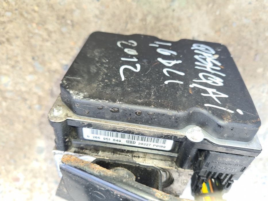 Pompa abs vw golf 5 ,passat b6,nissan qashqai 2012