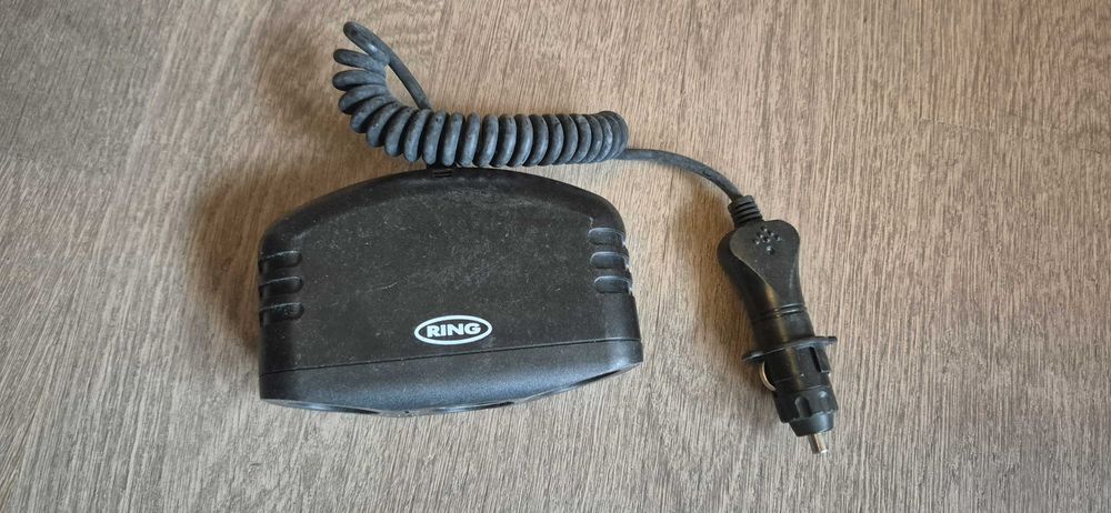 Triplu split mufa auto 12v