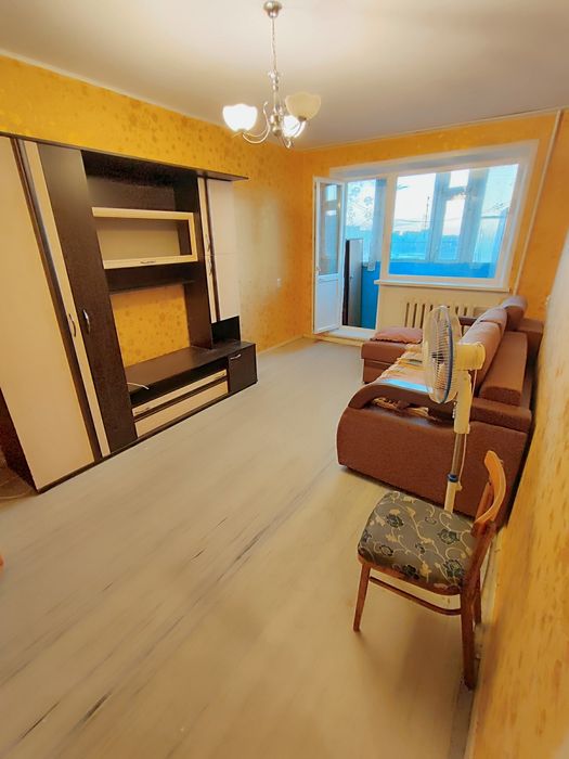 Продается 2-комн (6-67, 3 эт)