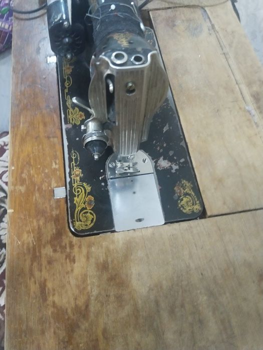 Tikuv mashinasi sotiladi