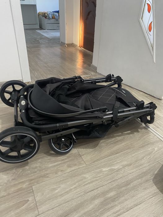 Коляска детская черный