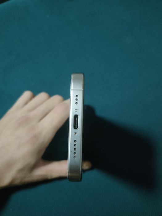 Продам iPhone 15 pro