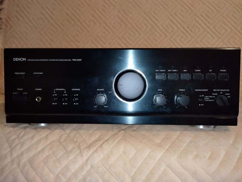 REZERVAT!! Vand amplificator Denon PMA 925R !Defect!