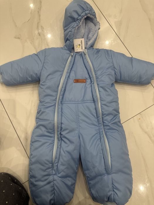 Зимен космонавт размер 74 см