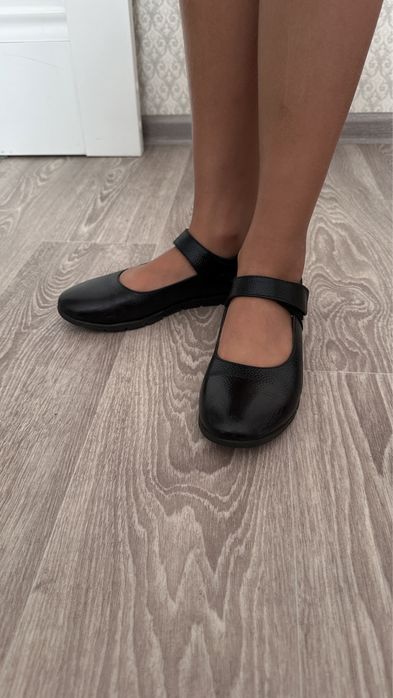 Школьные туфли 36 рр.