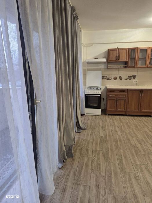 Se inchiriaza apartament 2 camere parter inalt + loc parcare