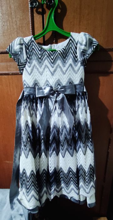 Праздничное платье для девочки