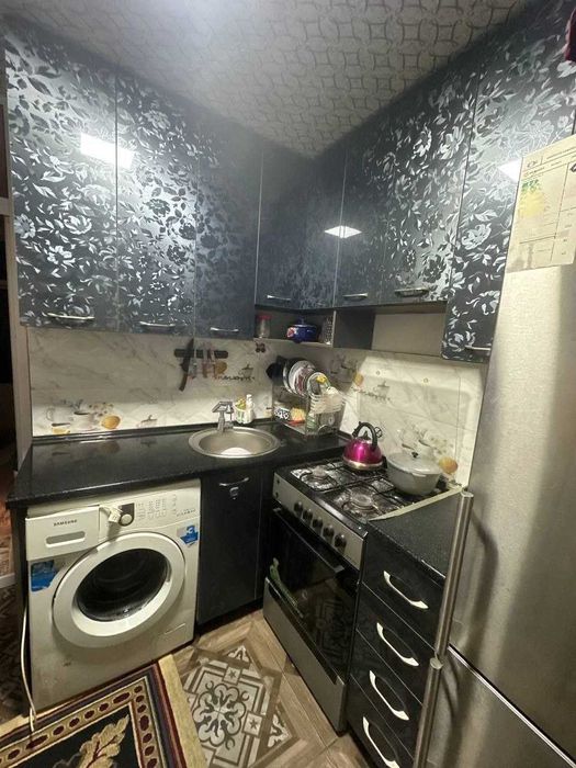 3 хоналик квартира 2 кават горгаз остановка