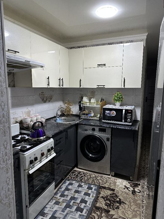 Chirchiqda 3-xonali kvartira sotiladi vasmoyda