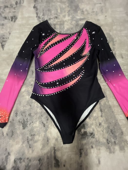ПРОДАМ купальник для (гимнастики,акробатики и т.д)