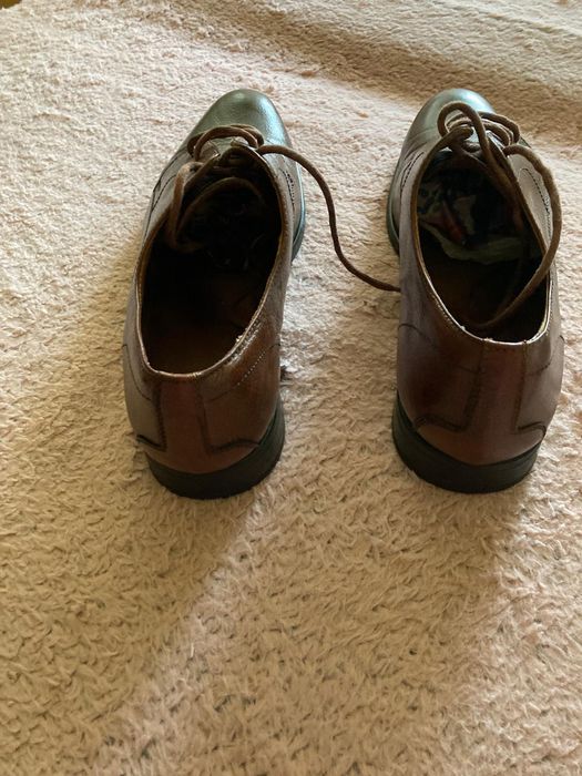 Pantofi bărbătești din piele Zara