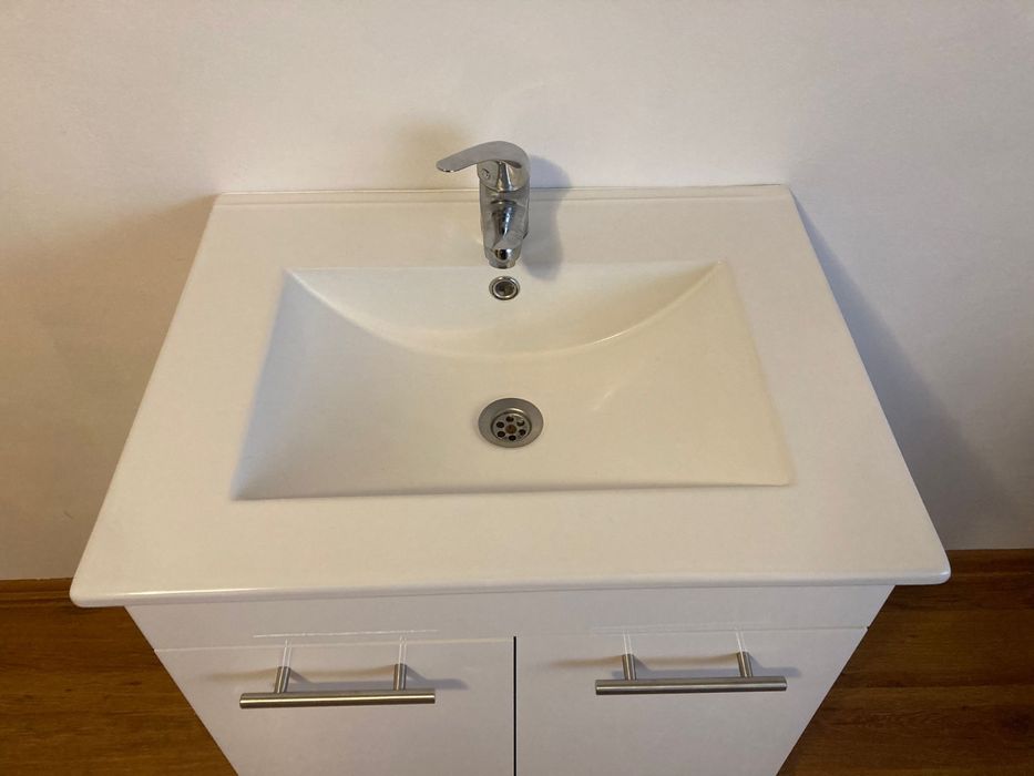 Baterie dus . Baterie baie. Baterie lavoar. Baterie chiuveta + ventil