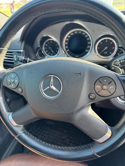 MERCEDES-BENZ E-Class 2012 — imagine 5