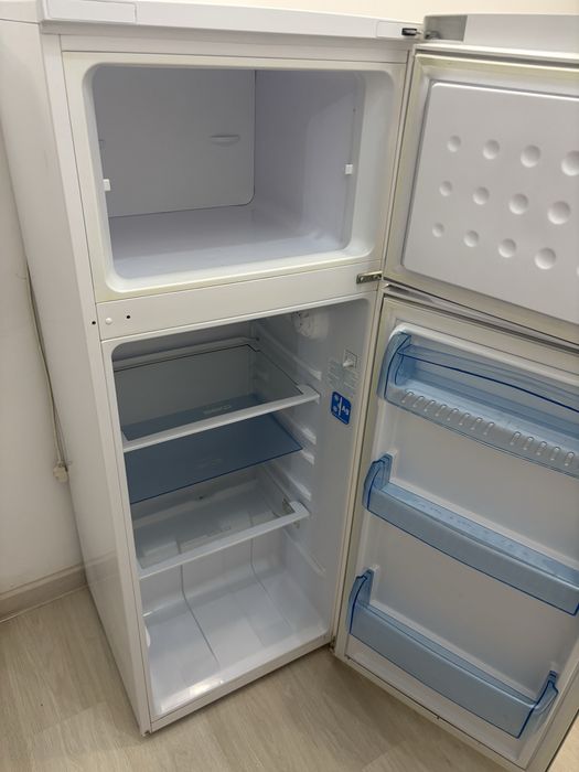 Продается холодильник