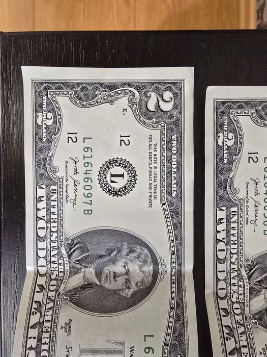 Bacnote 2 dolari in serie