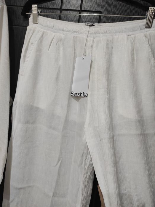 Нов комплект Bershka риза и панталон