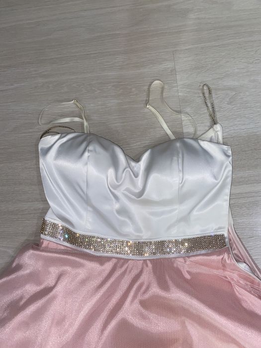 Платье вечерное