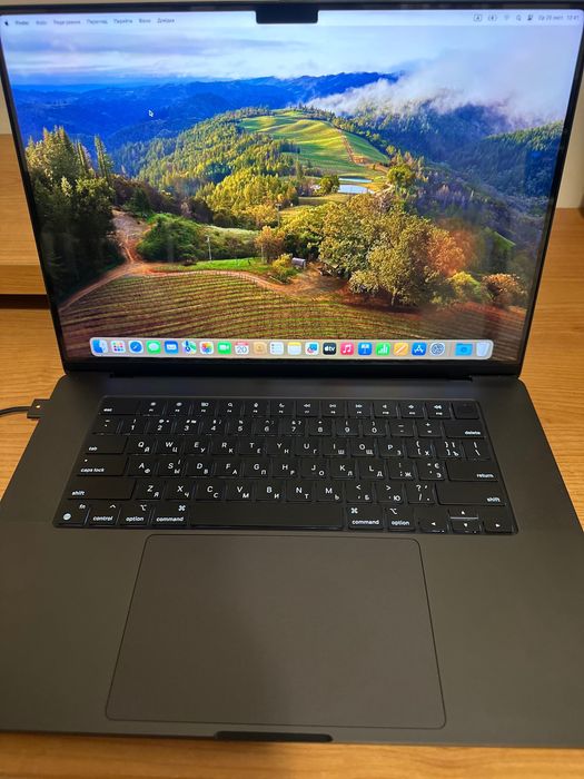 Apple MacBook Pro 16 с Apple M3 Pro 512GB, 36GB RAM, 12 CPU / 18 GPU
