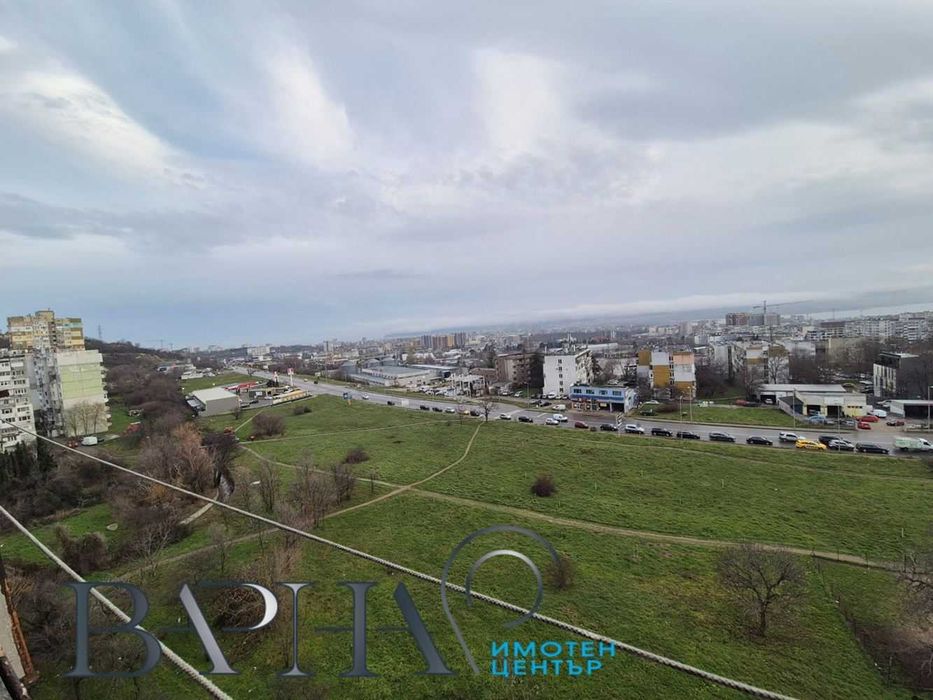 НОВО ПРЕДЛОЖЕНИЕ! Двустаен (три стаи) апартамент - кв. Възраждане!