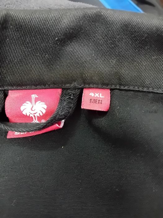 Engelbert Strauss  .