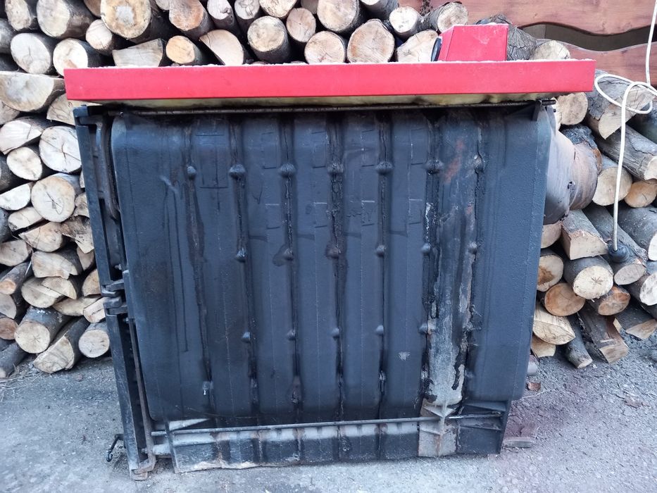 Vând centrala Viadrus , 40 KW din 8 elemenți