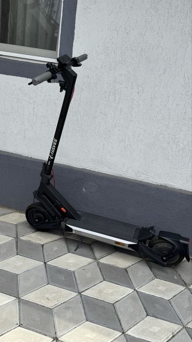 Trotineta electrica Navee S40 , 10 inch , negru