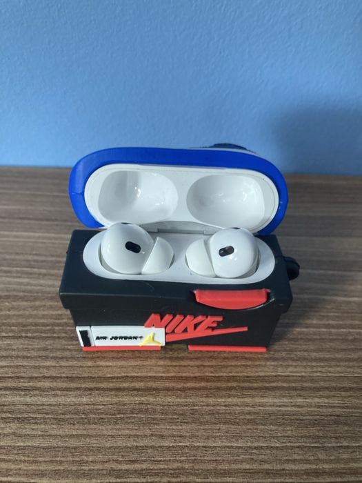 Калъфи AirPods Pro 3 – Jordan 1 мини обувки + кутийки
