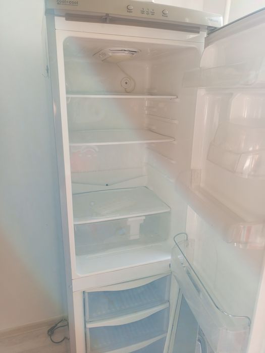 Холодильник самсунг срочно продам