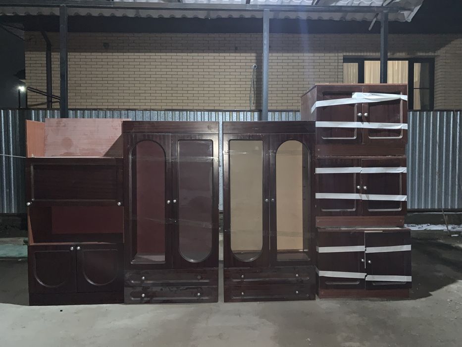 Комлект мебель шкаф тумба