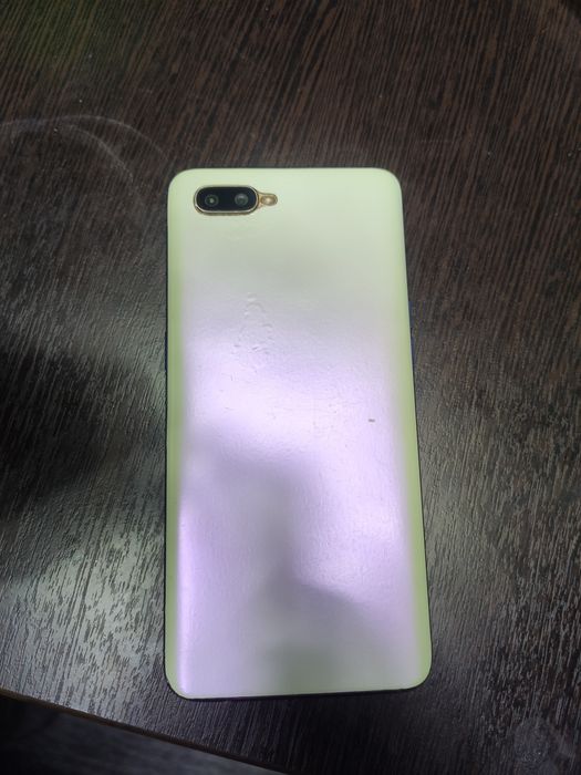 Продам смартфон Oppo RX 17 NEO.