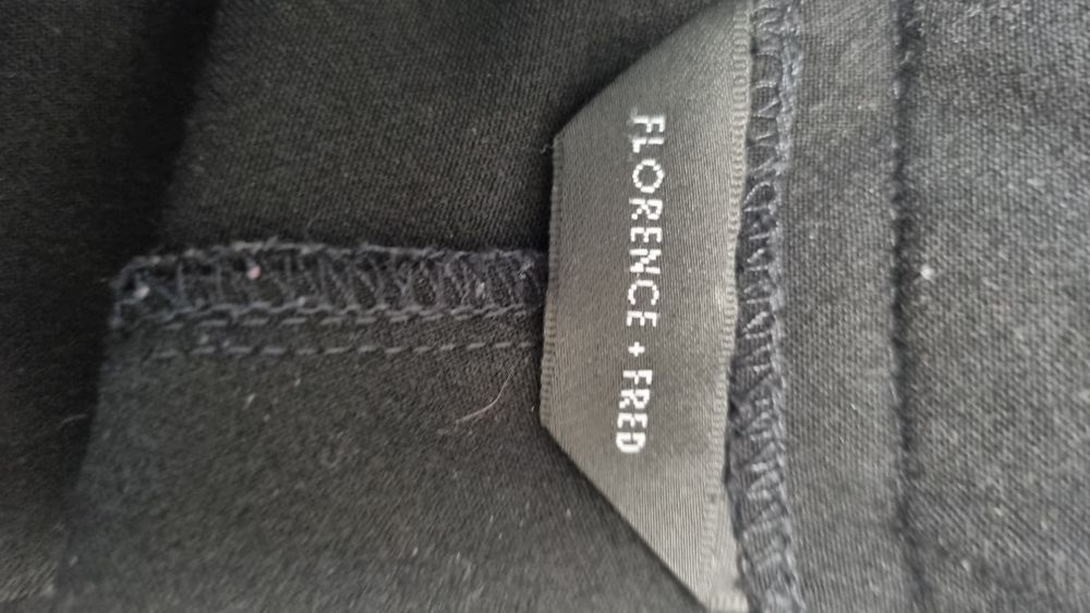Pantalon scurt stofa Florence 40