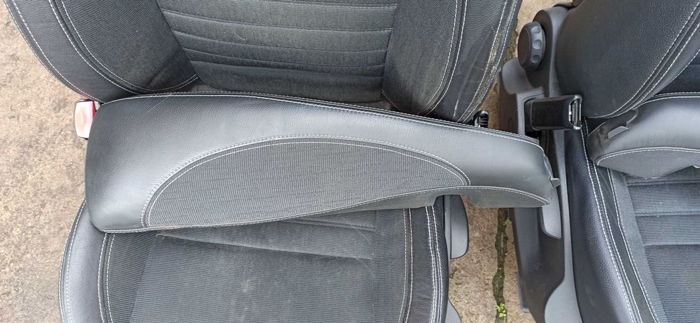 Салон за лагуна 3 Комби.