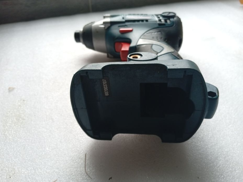 Corp Bosch 14.4 v cu impact