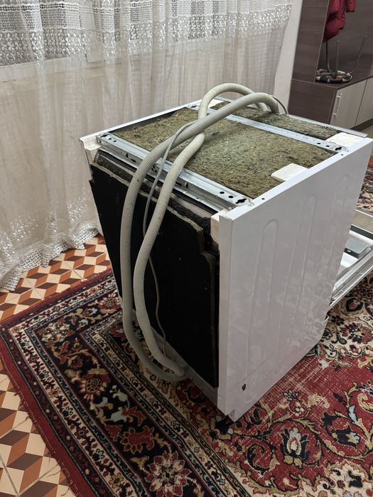 Поодам посудомоечную машину