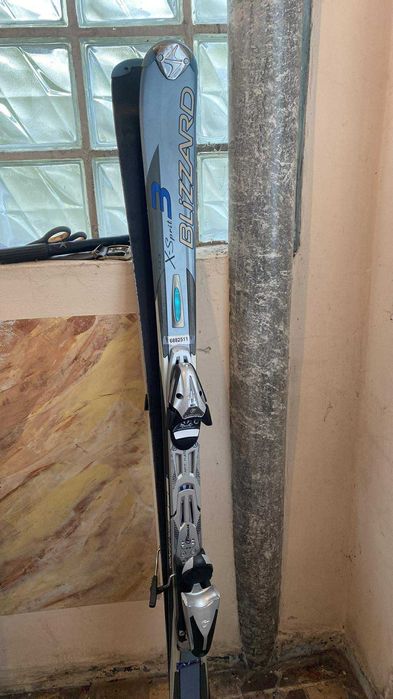 Зимни ски с апарати или щеки