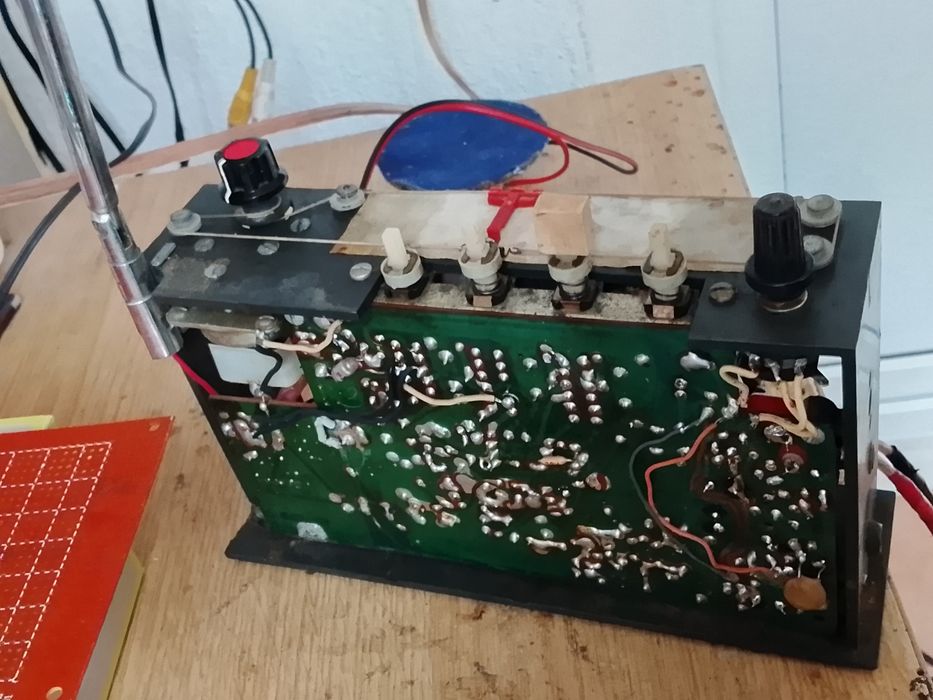 Vând următorul pachet de electronice: RR Solo 500, RR Cosmos, TV colo
