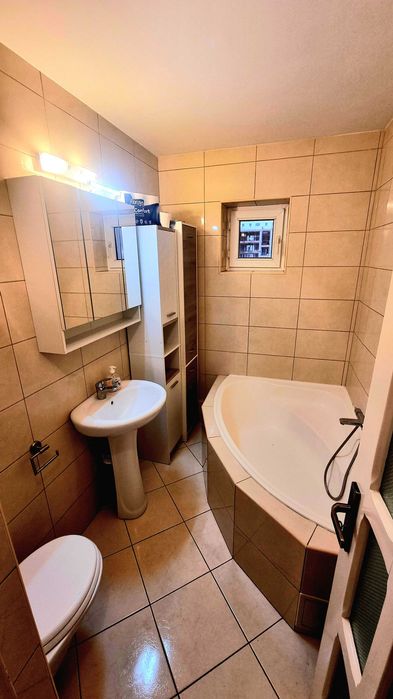 Apartament 2 camere DE INCHIRIAT in zona centrala in Baia Mare