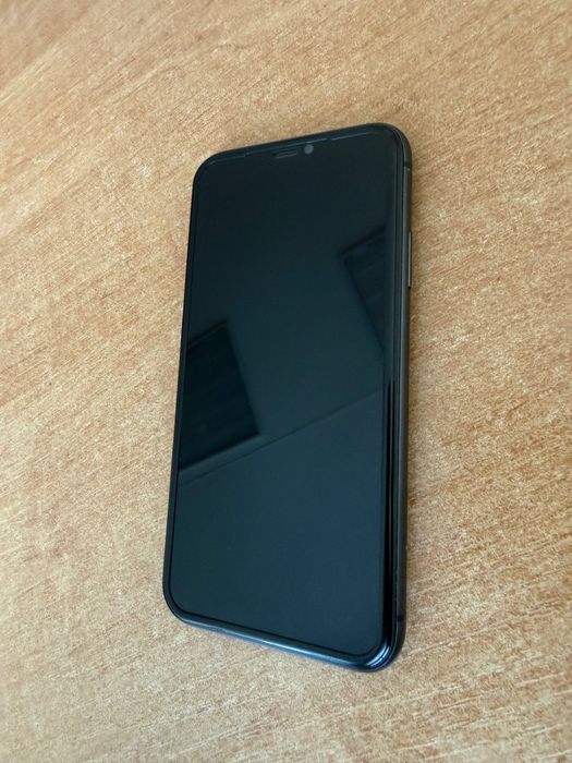 Продам iPhone 11