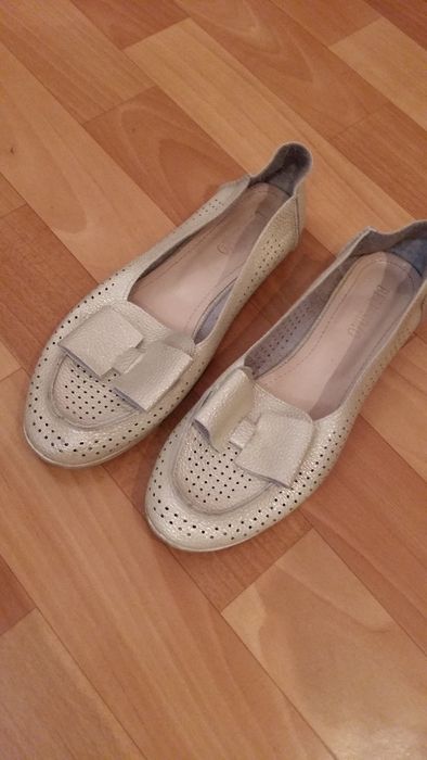 Обувь разная женская