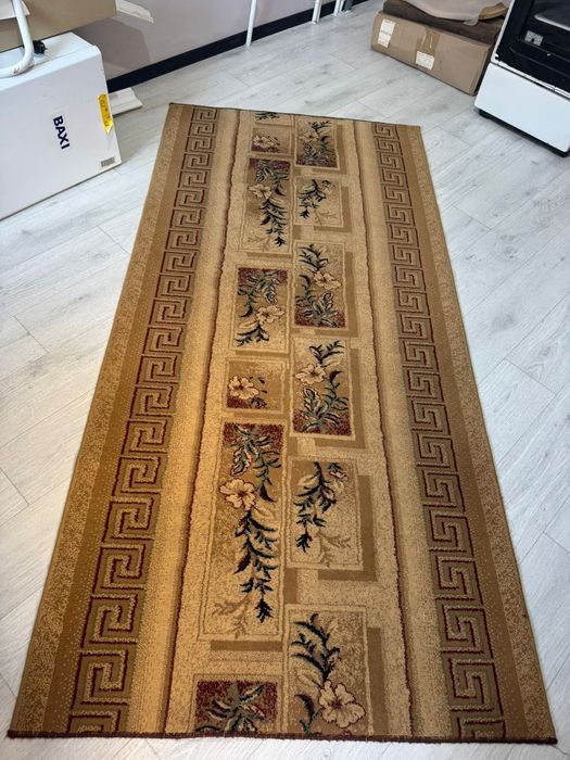 Продам ковровые дорожки б/у