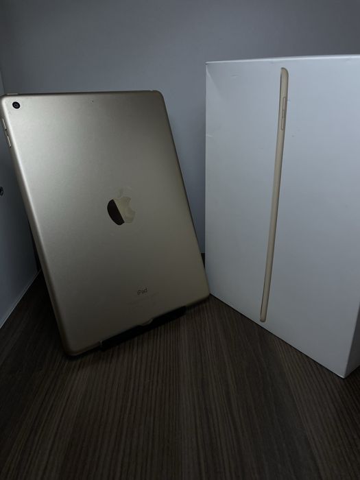 iPad 5. Модель MPGT2RK 32 gb