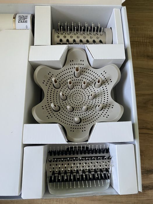 Сешоар Shark SpeedStyle HD334EU сешоар с приставки